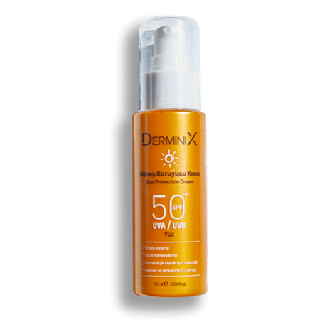 اسپری ضد آفتاب Derminix SPF 50 درمینیکس حاوی عیالورونیک اسید و ویتامین E